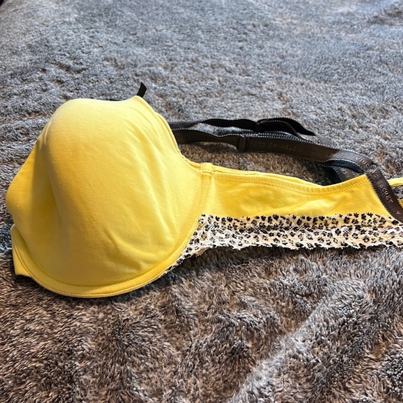 Victoria's Secret Other - Victoria’s Secret yellow wire bra